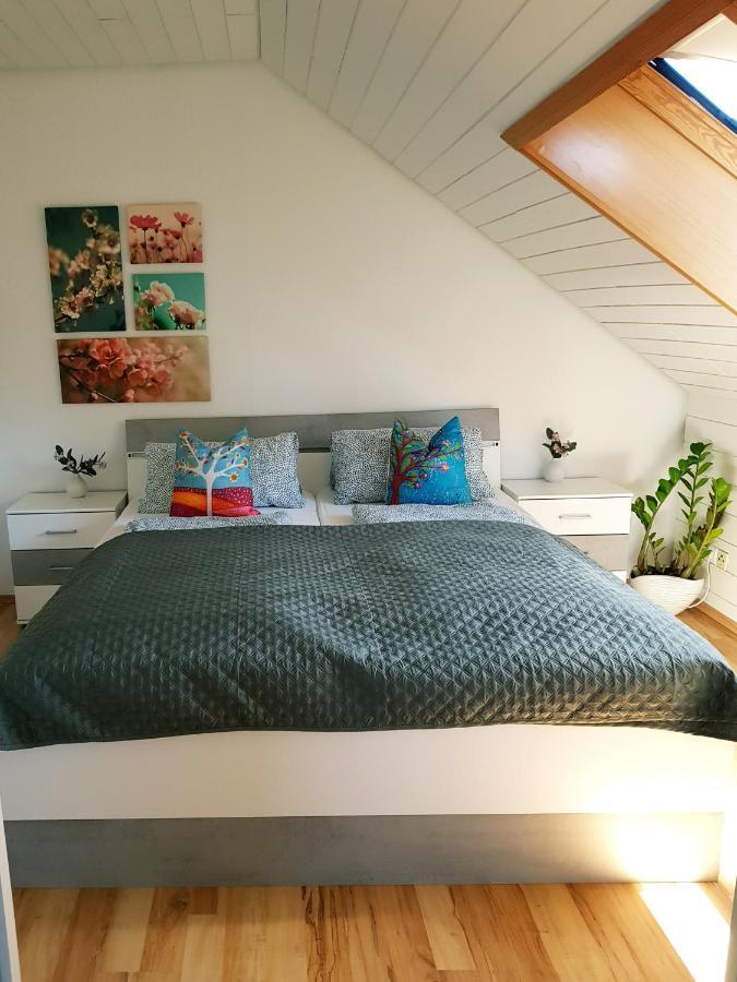 Casa Blanca Apartment Niestetal Bagian luar foto