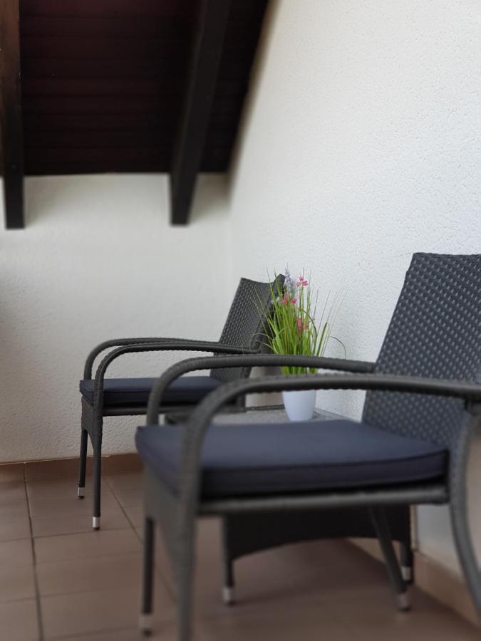 Casa Blanca Apartment Niestetal Bagian luar foto